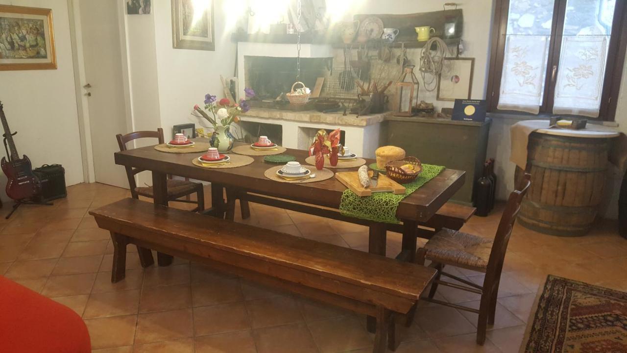 Bed & Breakfast Casa Lisetta Valtopina Kültér fotó
